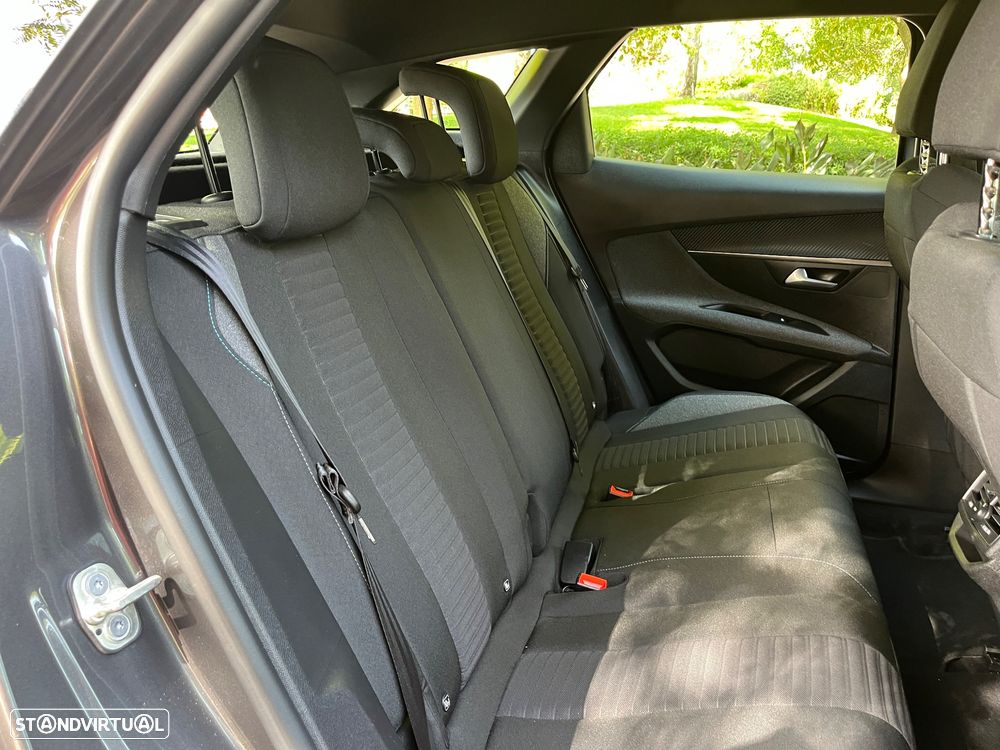 Peugeot 3008 1.6 Hybrid Active Pack e-EAT8 - 25