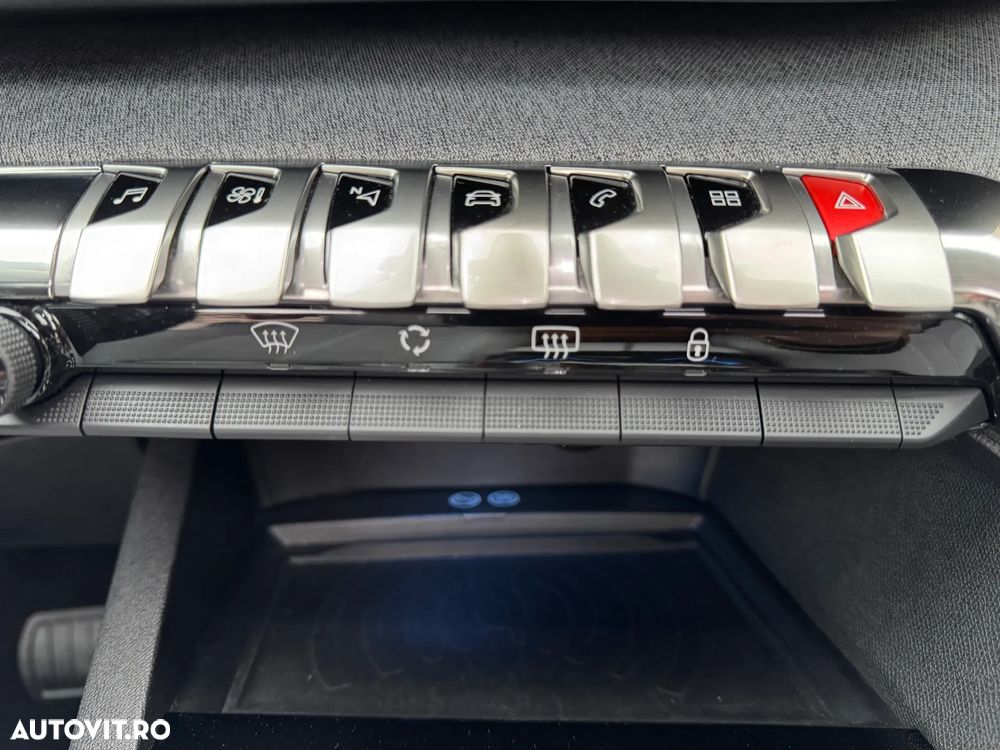 Peugeot 3008 1.5 BlueHDI 130 EAT8 Allure Pack - 28