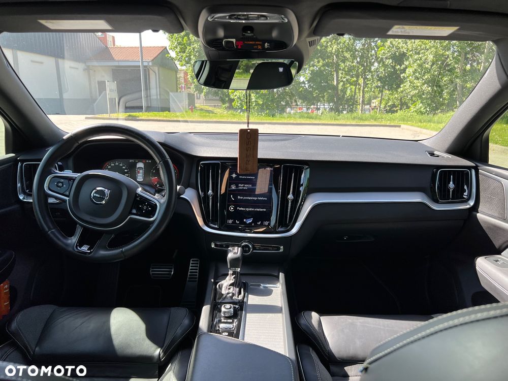 Volvo S60 T6 AWD R-Design - 14