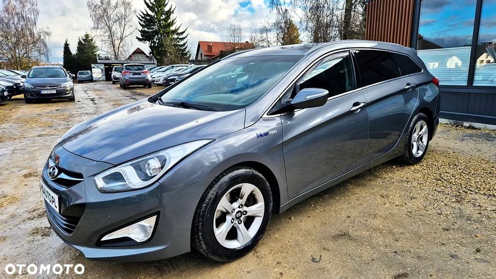 Hyundai i40 Kombi blue 1.6 Family+ - 25