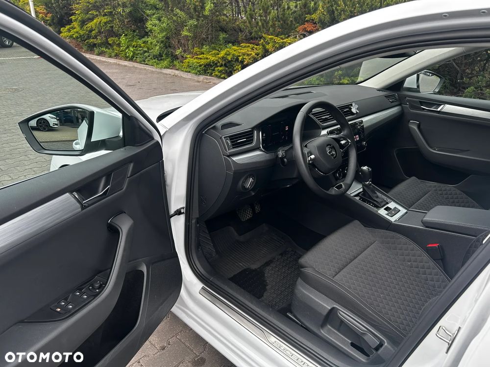 Skoda Superb 2.0 TDI SCR Ambition DSG - 10