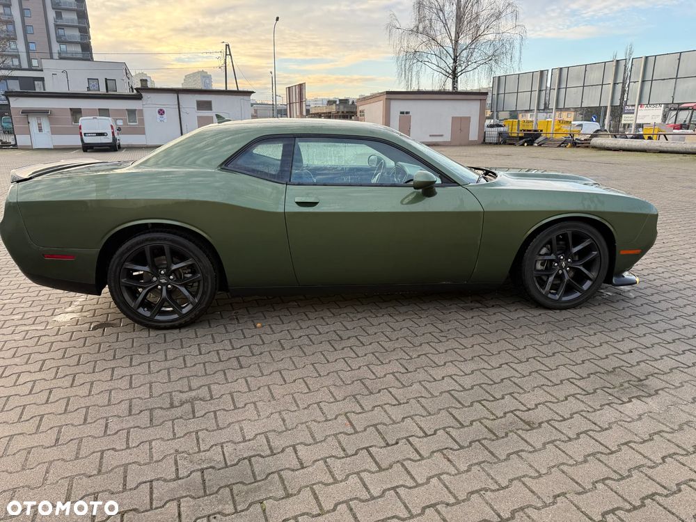 Dodge Challenger - 3