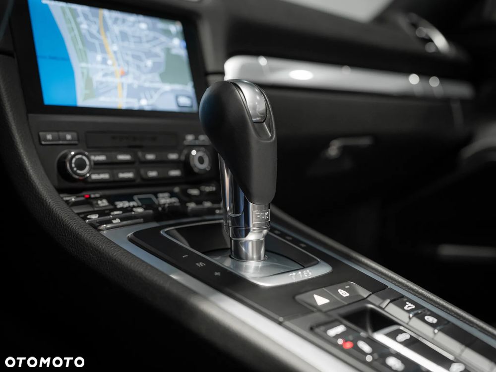 Porsche 718 Boxster GPF Style Edition PDK - 30