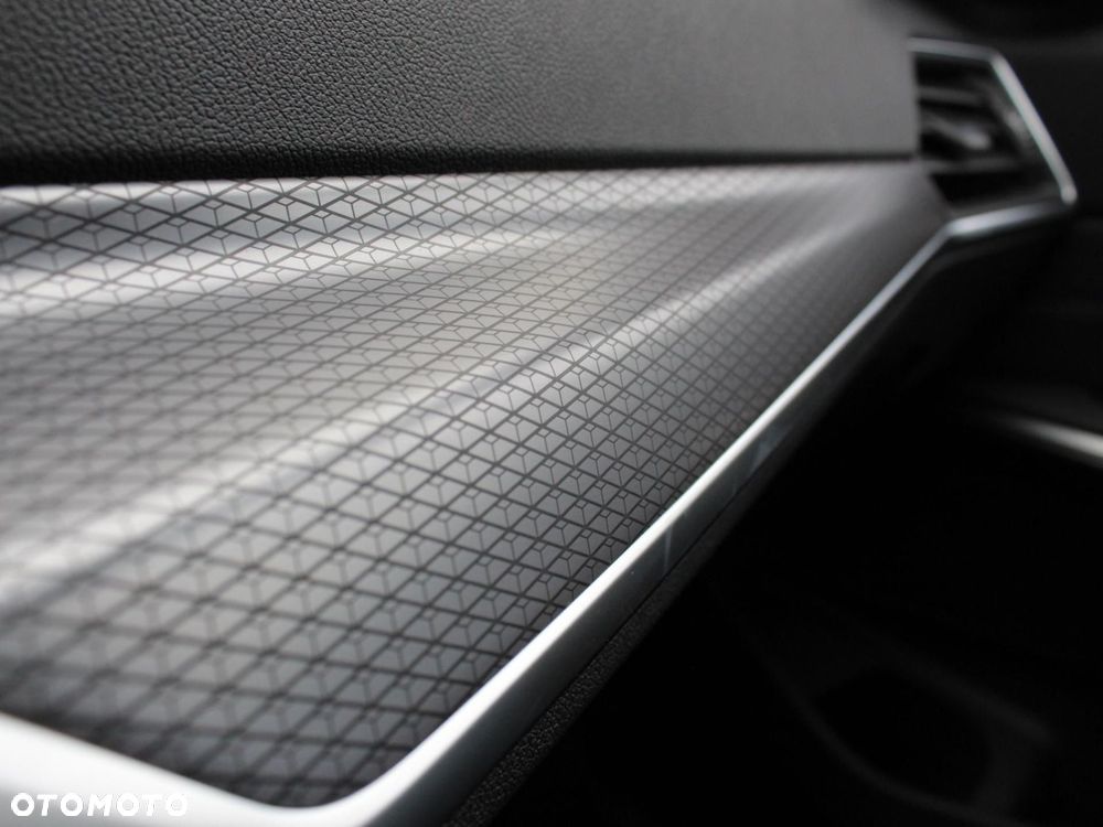 BMW Seria 3 - 14