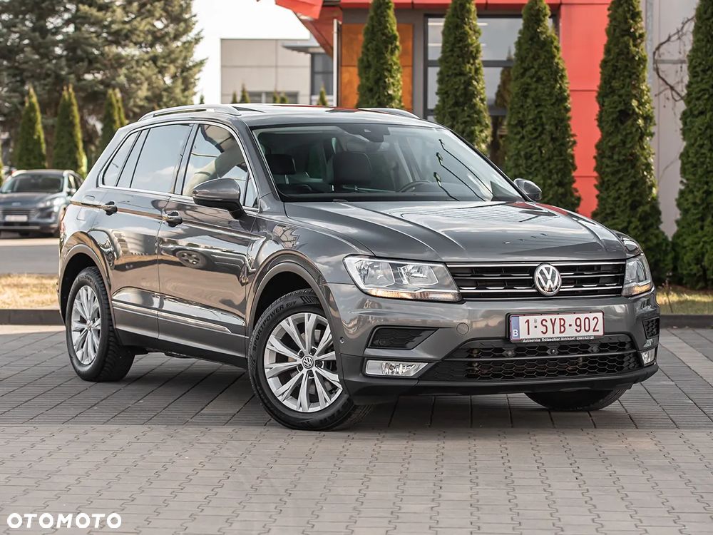 Volkswagen Tiguan - 1