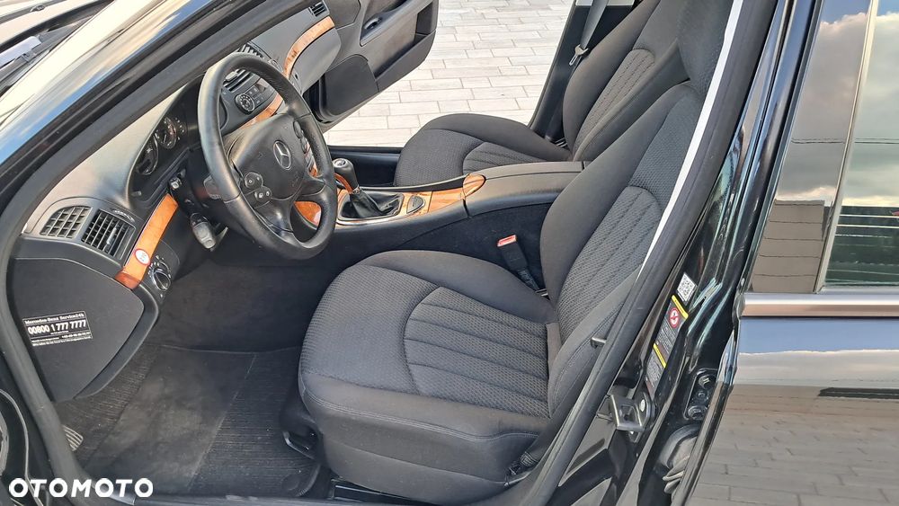 Mercedes-Benz Klasa E 200 Kompressor Elegance - 22