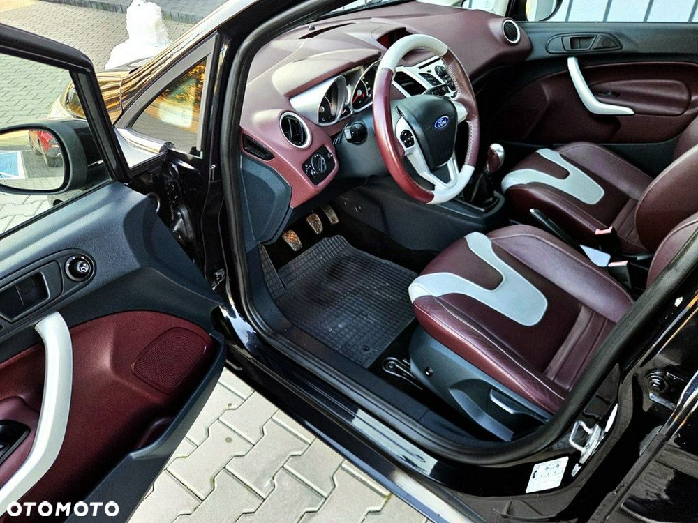 Ford Fiesta - 7