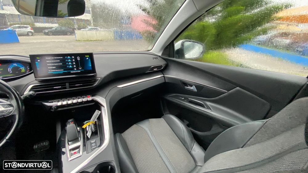 Peugeot 3008 1.6 Hybrid Allure Pack e-EAT8 - 28