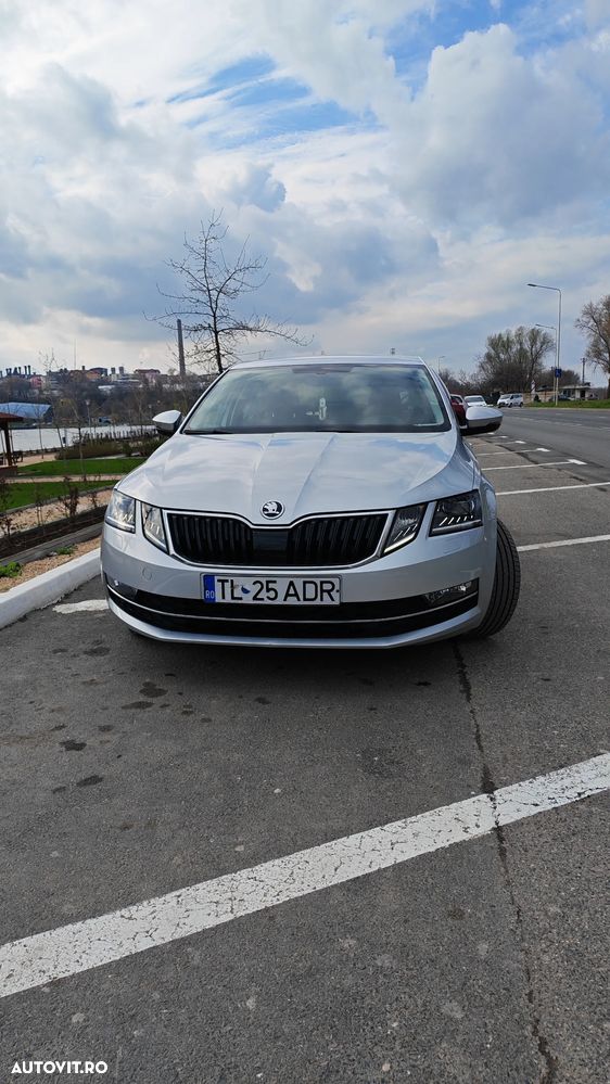 Skoda Octavia 2.0 TDI DSG Style - 1