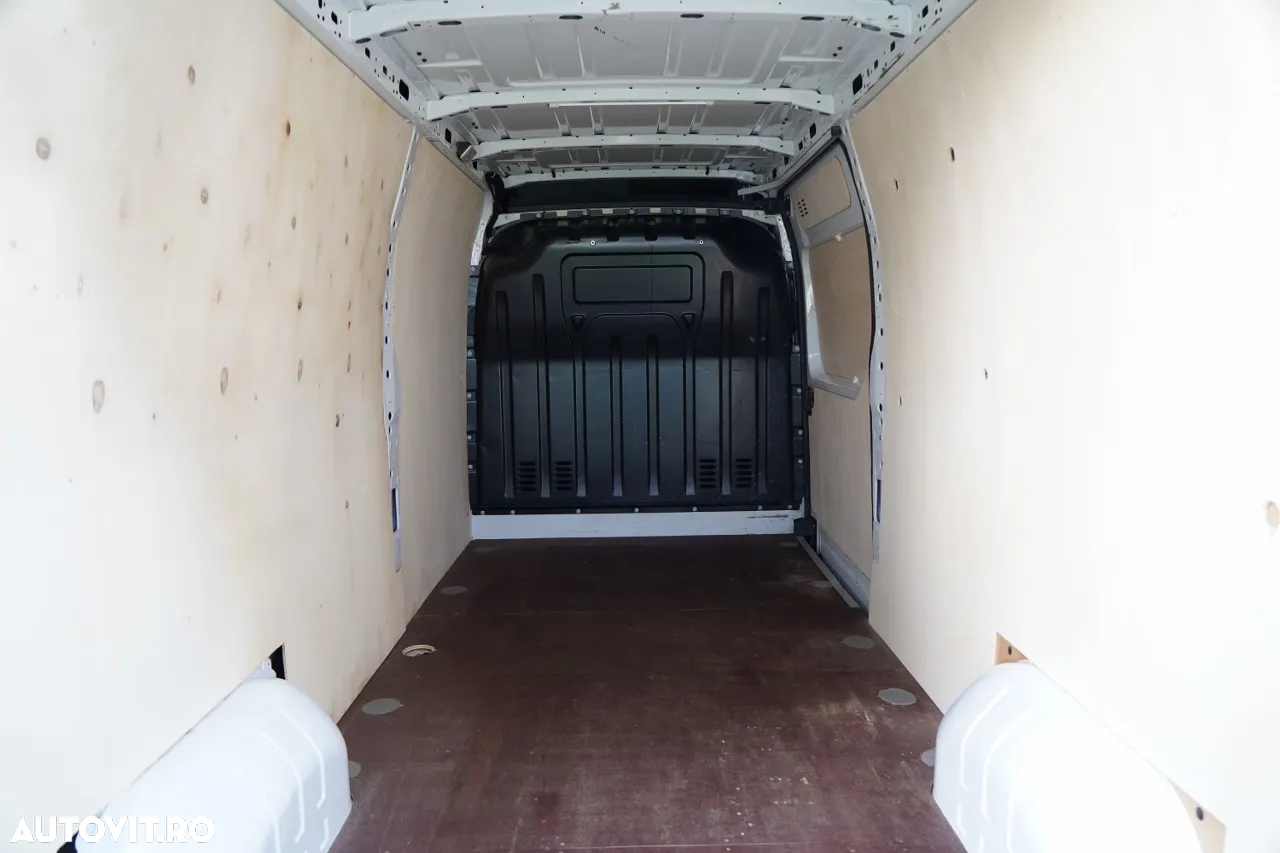 Renault MASTER / BLASZAK / PANEL / MANUAL / CARCASĂ DE REMORCARE / 2022 - 23