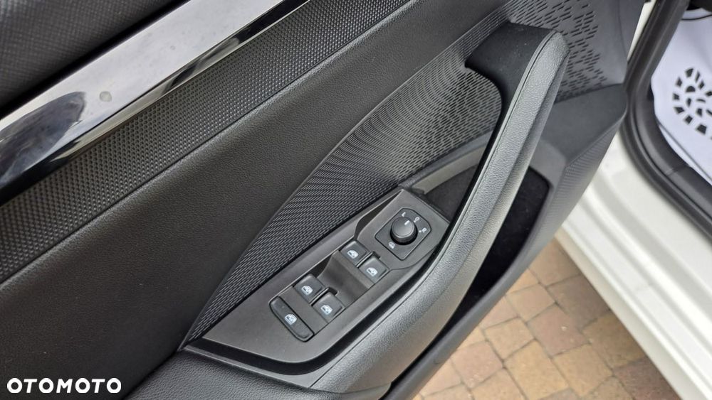 Skoda Octavia 1.5 TSI e-Tec Ambition DSG - 32