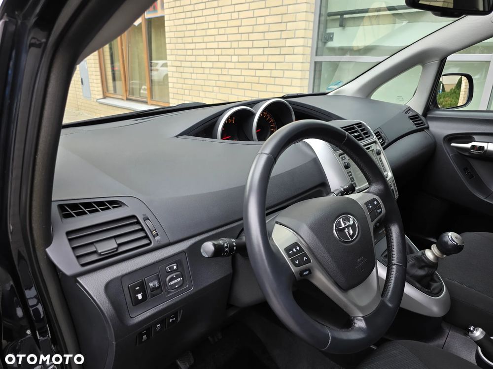 Toyota Verso 1.8 5-Sitzer Executive - 16