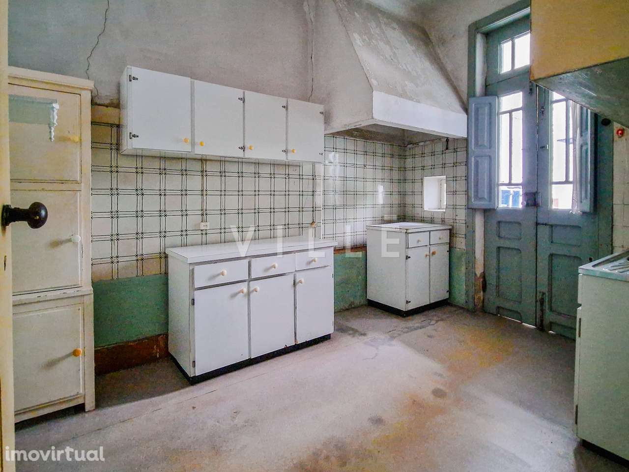 Apartamento T2 para reabilitação no centro de Aveiro - Grande imagem: 5/11