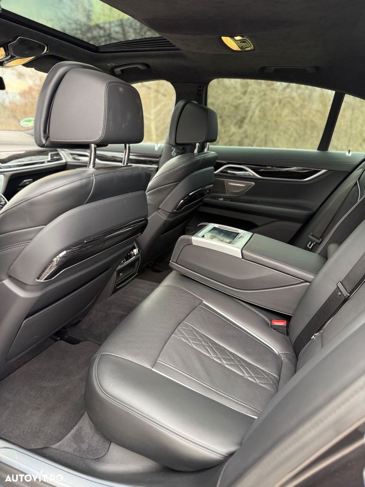 BMW Seria 7 730d - 12