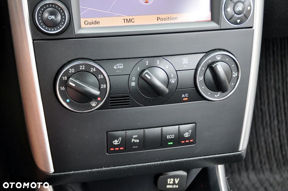 Mercedes-Benz Klasa A 170 BlueEFFICIENCY Avantgarde - 32