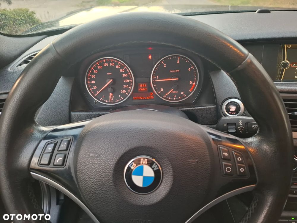 BMW X1 xDrive20d - 10