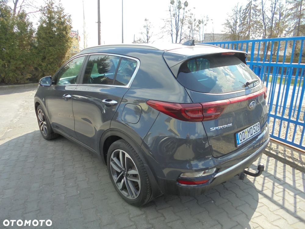 Kia Sportage 1.6 CRDI AWD Eco-Dynamics+ (48V M-H) DCT PLATINUM - 3