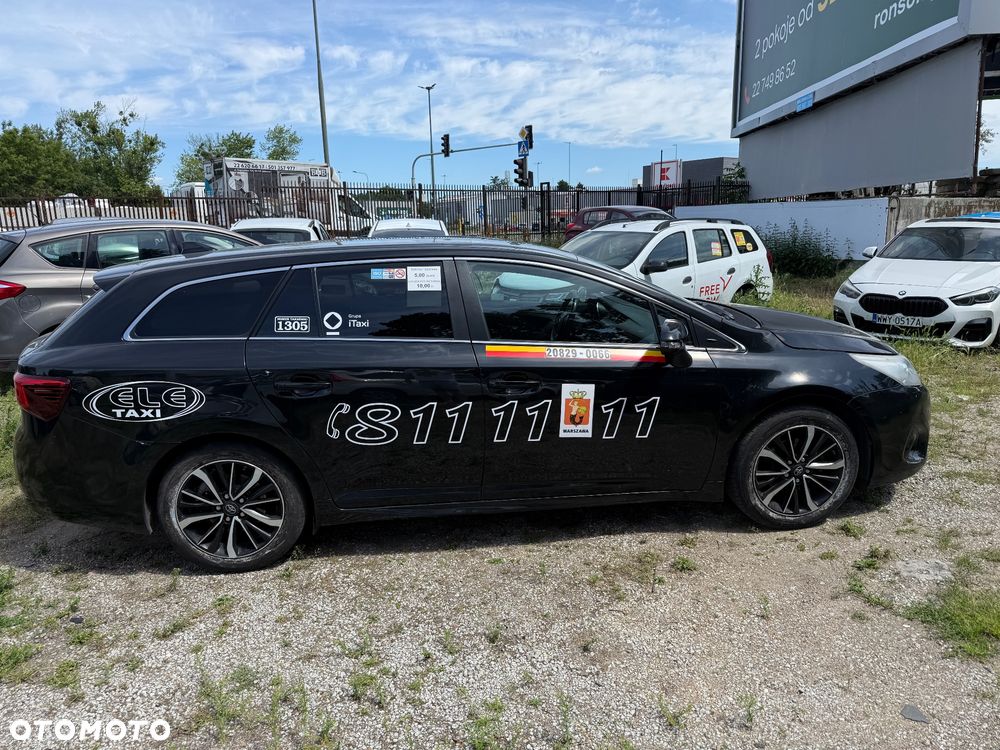 Toyota Avensis 1.8 Premium - 3