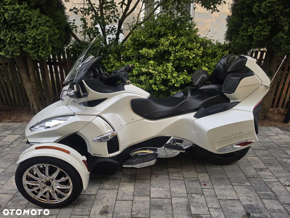 Can-Am Spyder - 14
