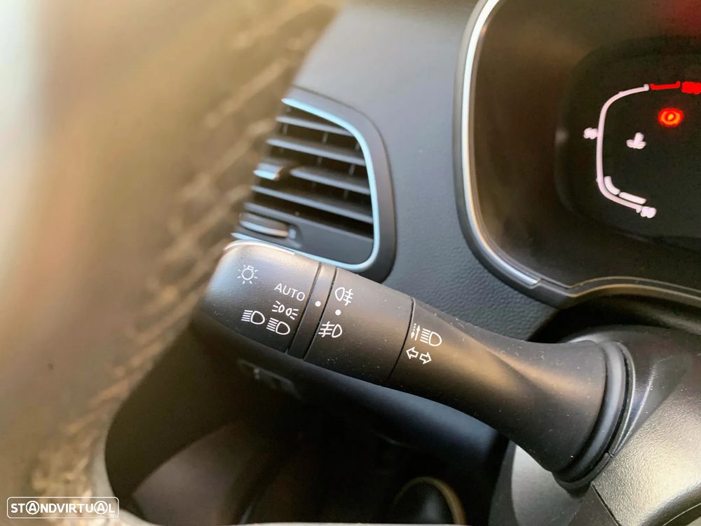 Renault Mégane Sport Tourer 1.5 Blue dCi Intens - 18