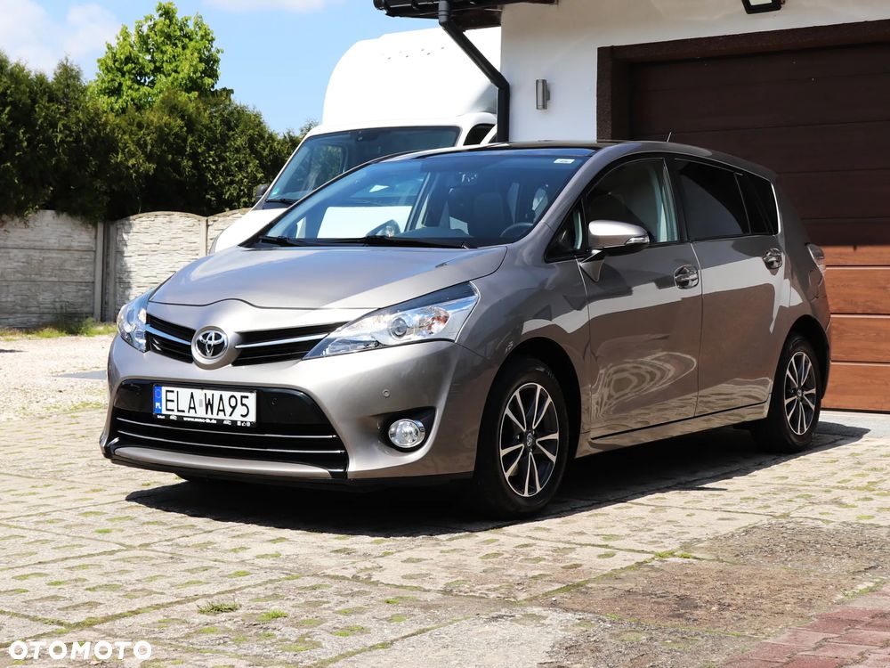 Toyota Verso 1.8 Premium - 6