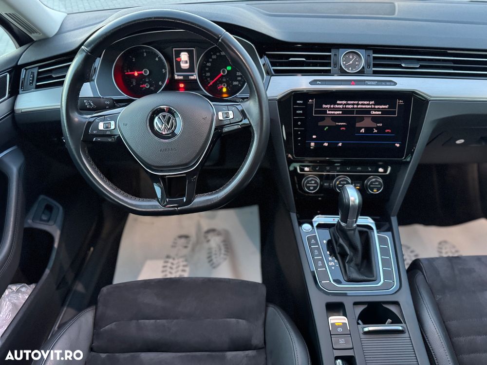 Volkswagen Passat Variant 2.0 TDI DSG 4Motion Highline - 10