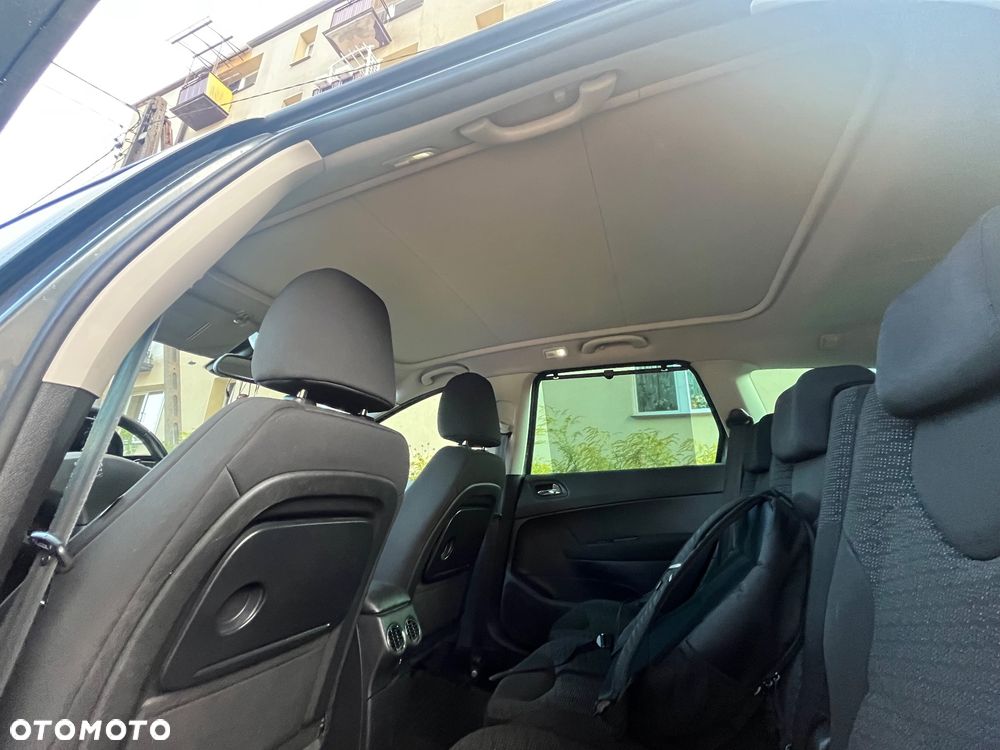 Peugeot 308 2.0 HDi Premium - 16