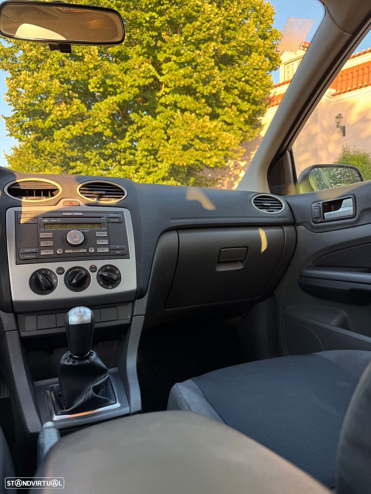 Ford Focus 1.6 TDCi Sport - 35