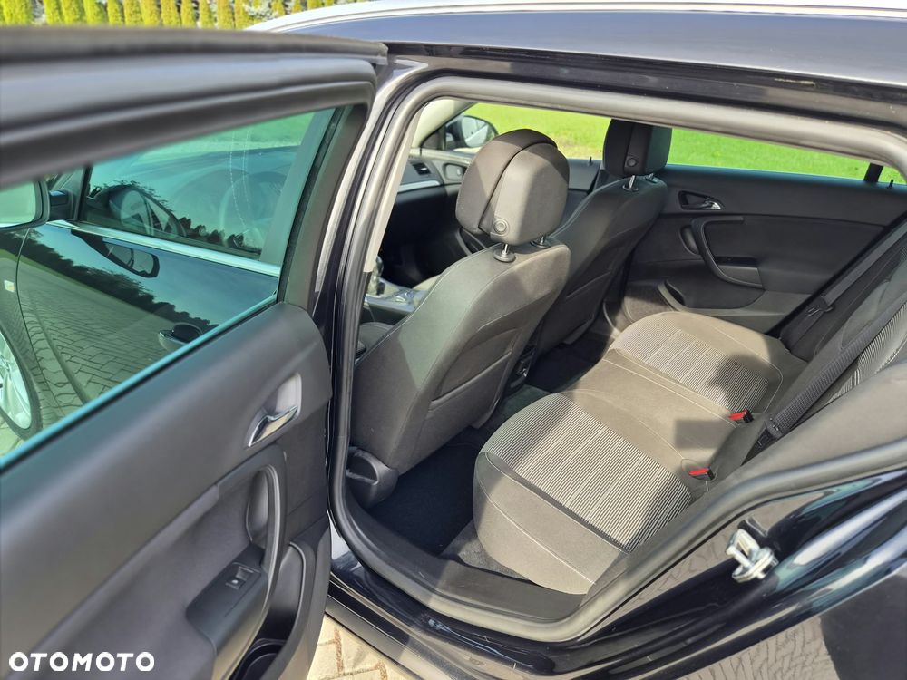 Opel Insignia - 19