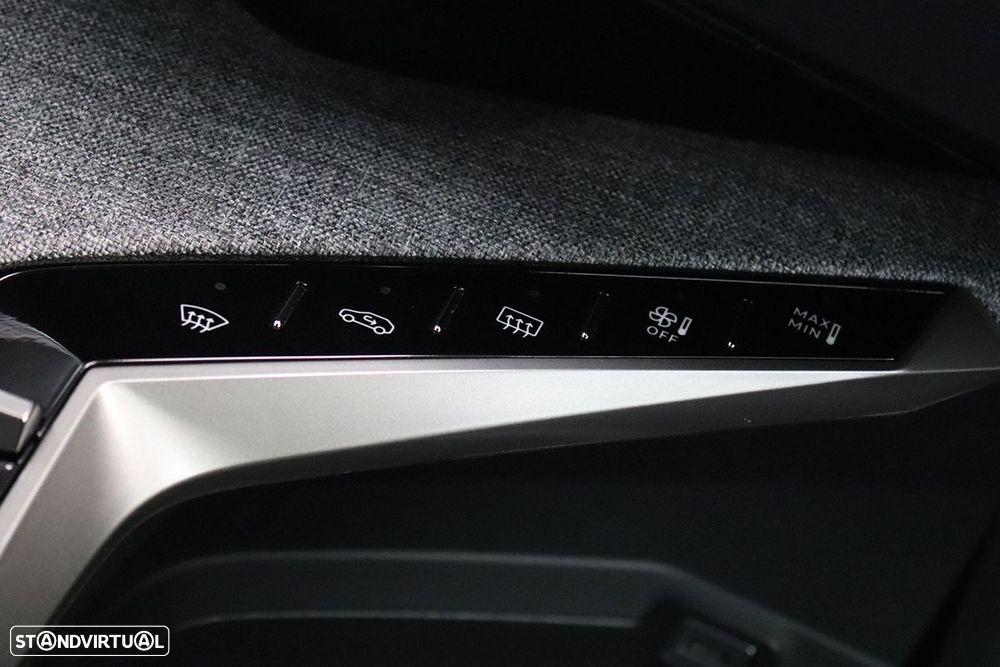 Peugeot 3008 1.2 Hybrid Allure e-DCS6 - 12