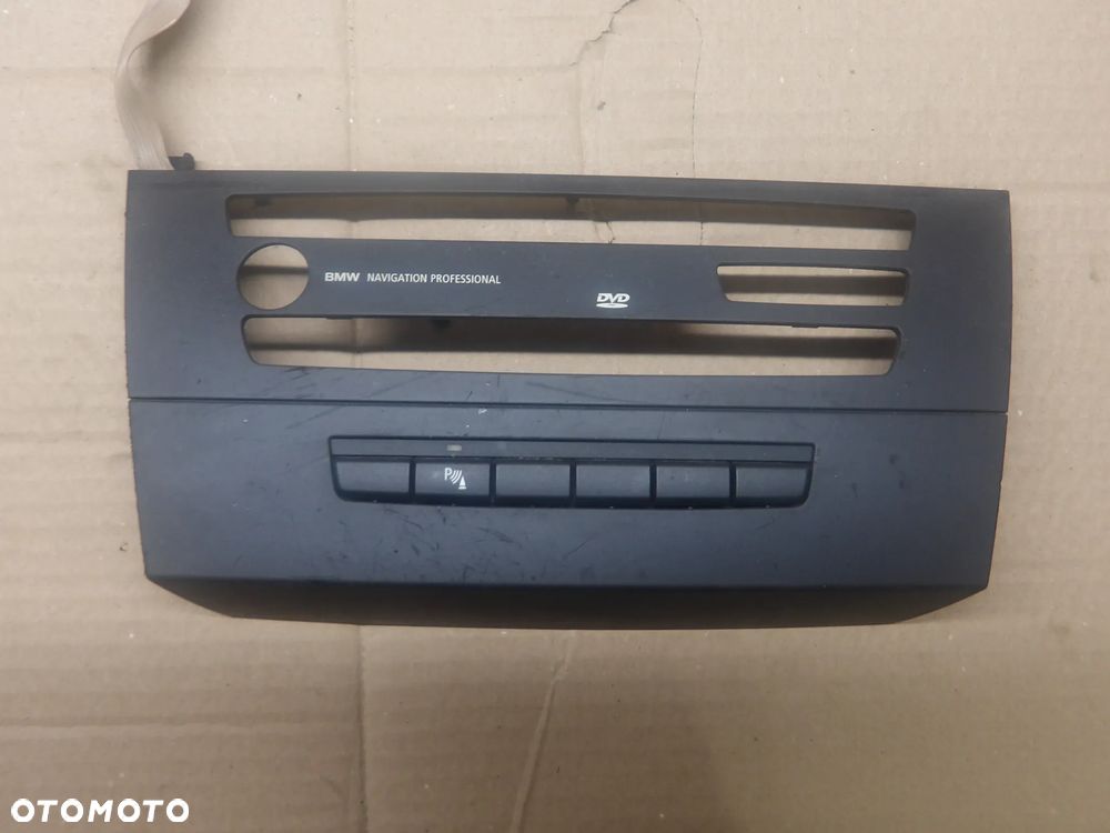 BMW E91 KOMBI 2.0D RAMKA OSŁONA PANEL ŚRODKOWY 10822910DE