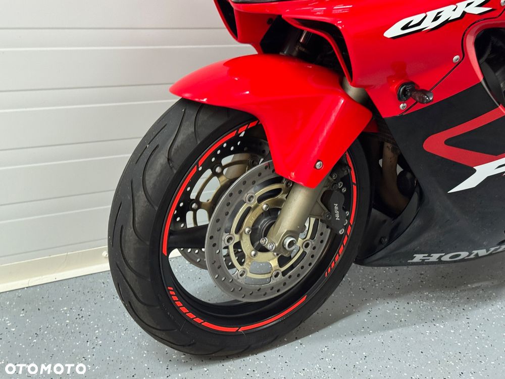 Honda CBR - 25