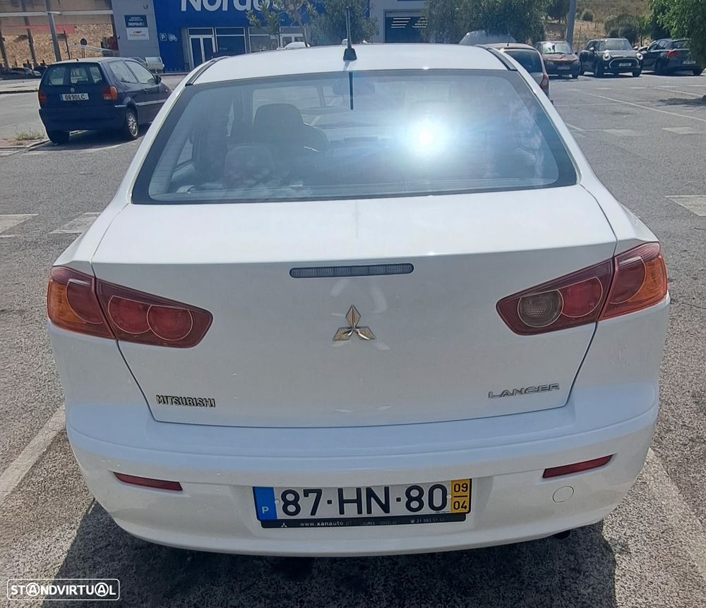 Mitsubishi Lancer 1.5 Invite - 6