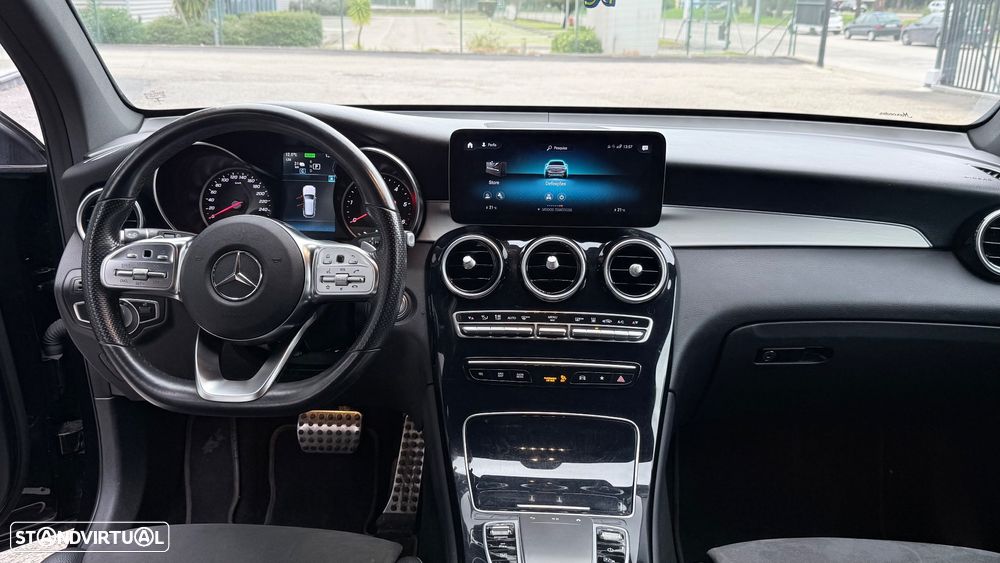 Mercedes-Benz GLC 300 de 4Matic 9G-TRONIC AMG Line Plus - 37