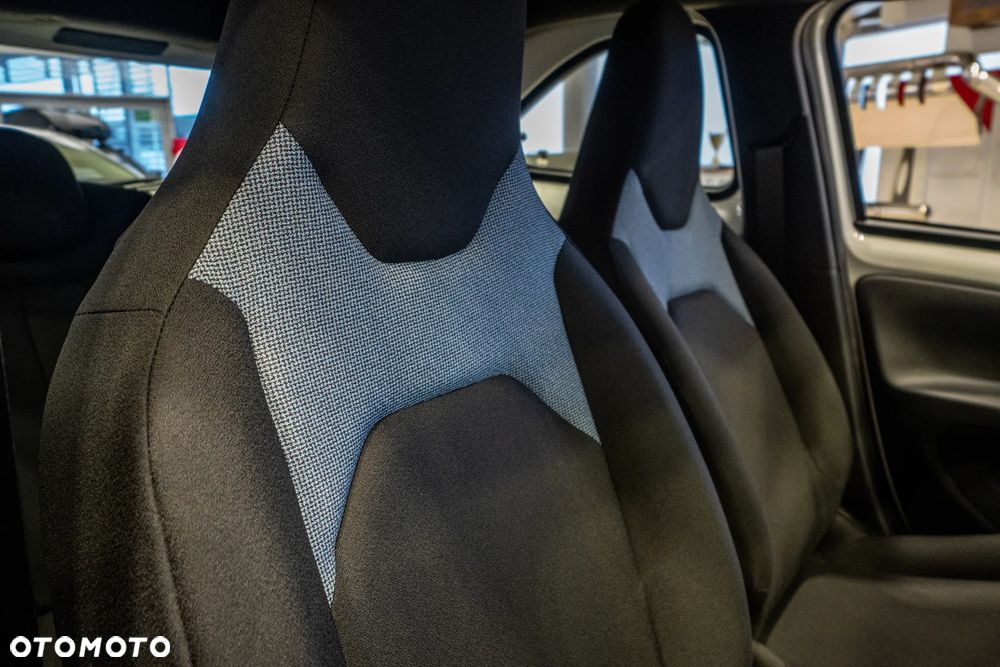 Toyota Aygo X Hybrid 1.5 Comfort e-CVT - 7