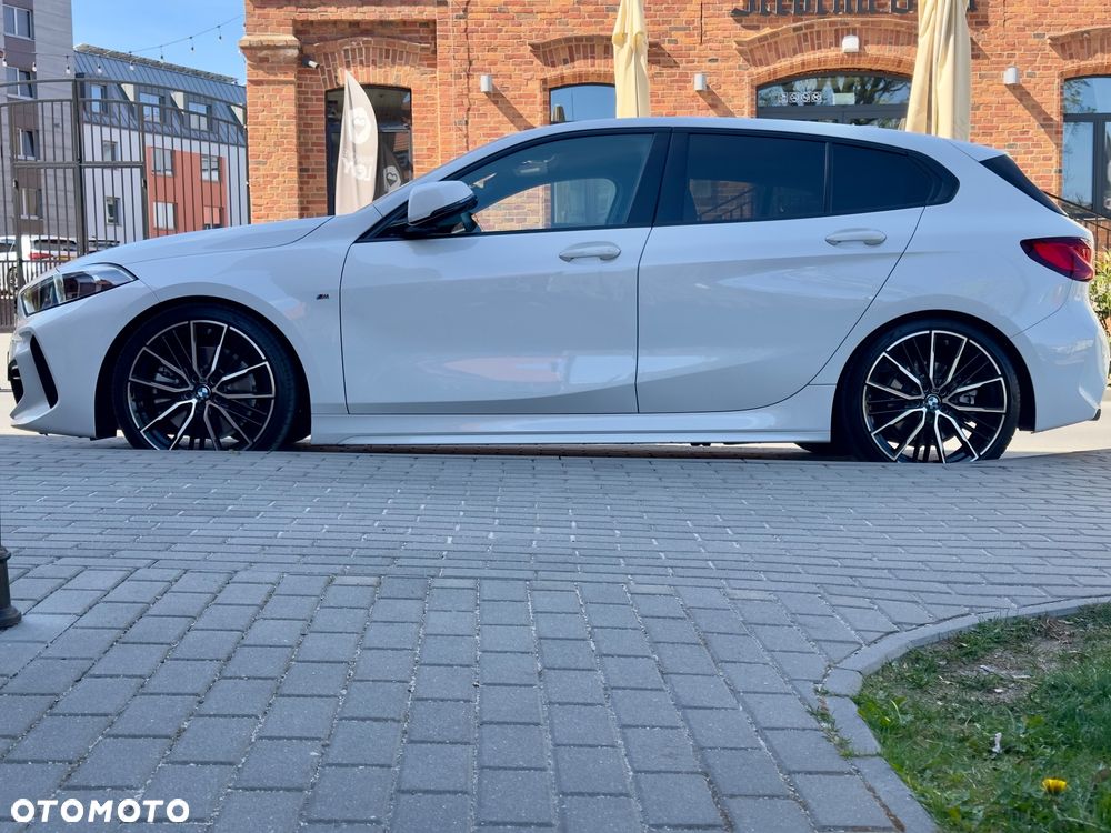 BMW Seria 1 120d xDrive M Sport - 9