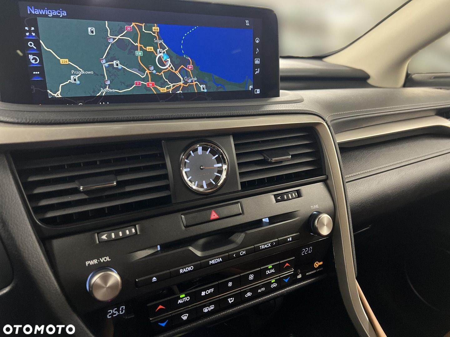Lexus RX - 18