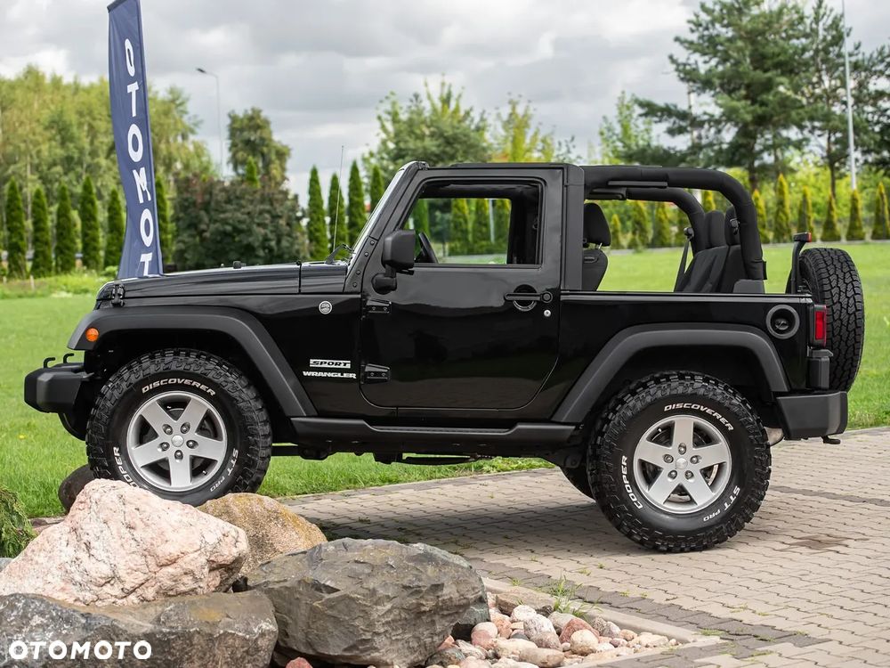 Jeep Wrangler - 2