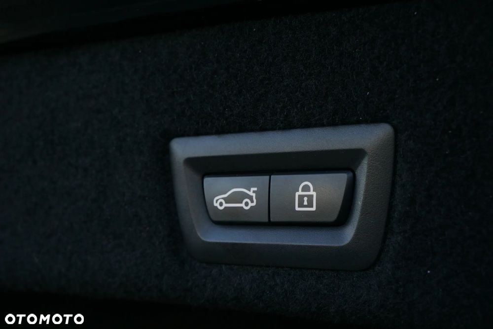 BMW Seria 7 730d xDrive - 36