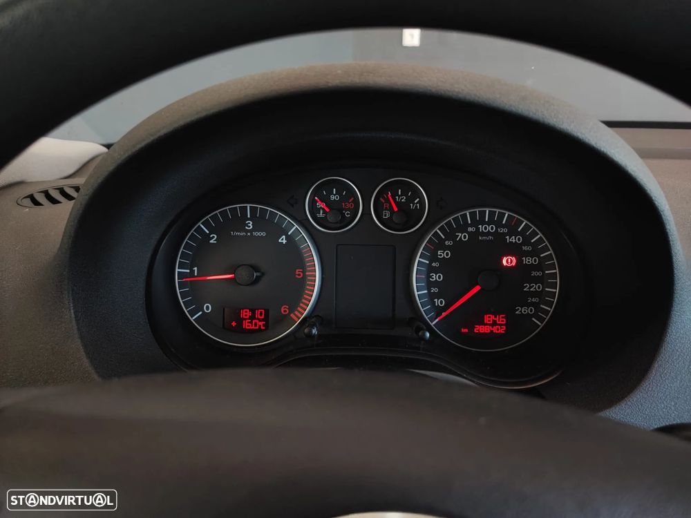 Audi A3 2.0 TDI Ambiente - 37