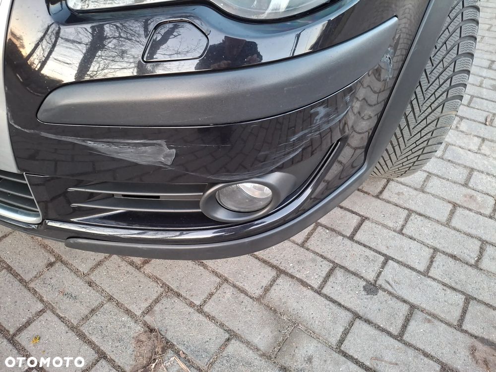 Volkswagen Touran 2.0 TDI DPF United - 10