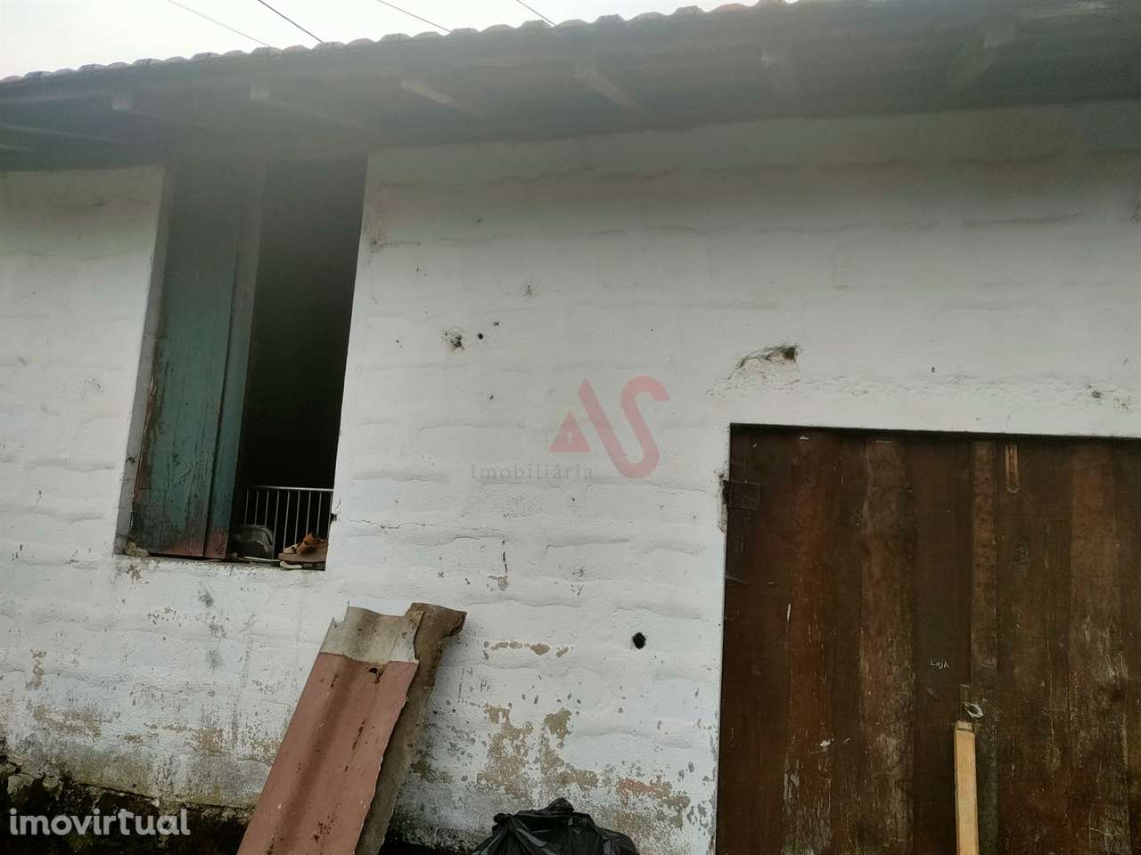 Moradia T5 para reabilitar em Nevogilde, Lousada - Grande imagem: 4/9