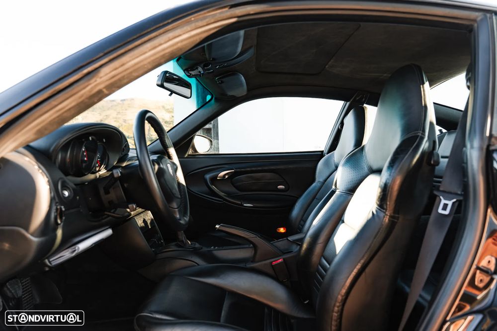 Porsche 911 (996) Turbo - 14