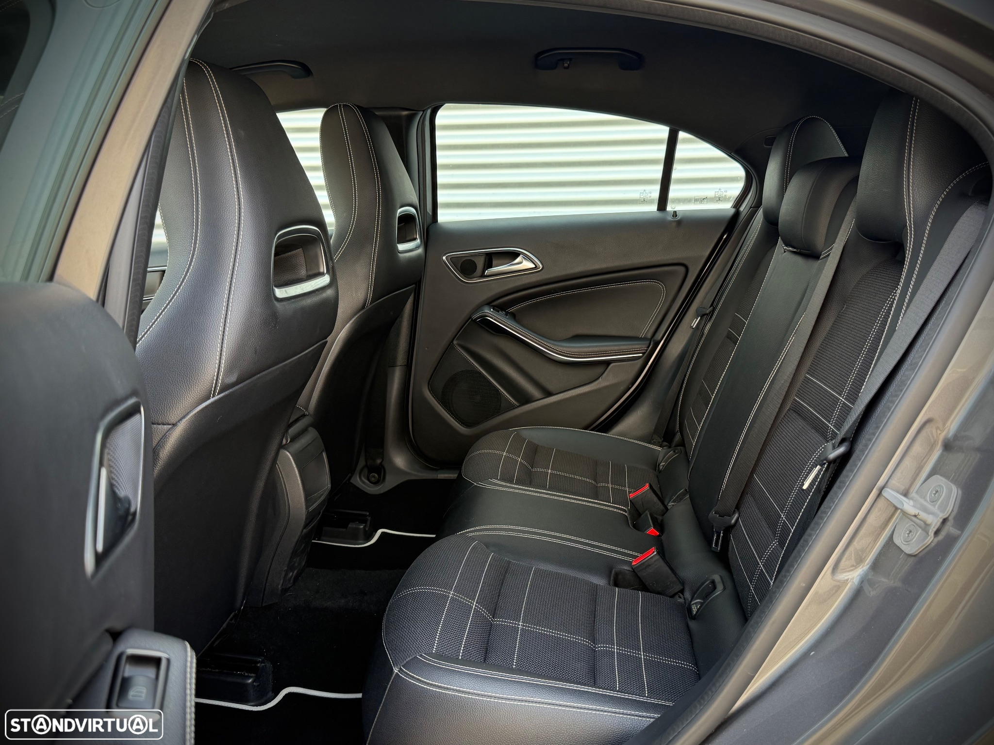 Mercedes-Benz A 180 Dynamic Edition - 11