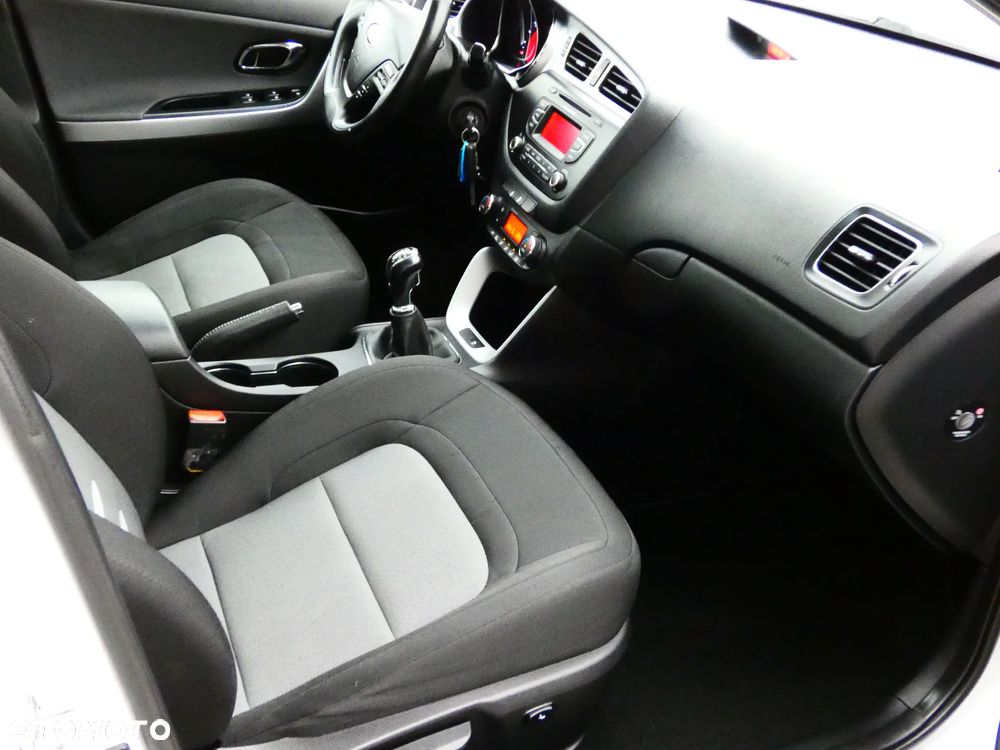 Kia Ceed 1.6 GDI Business Line - 16