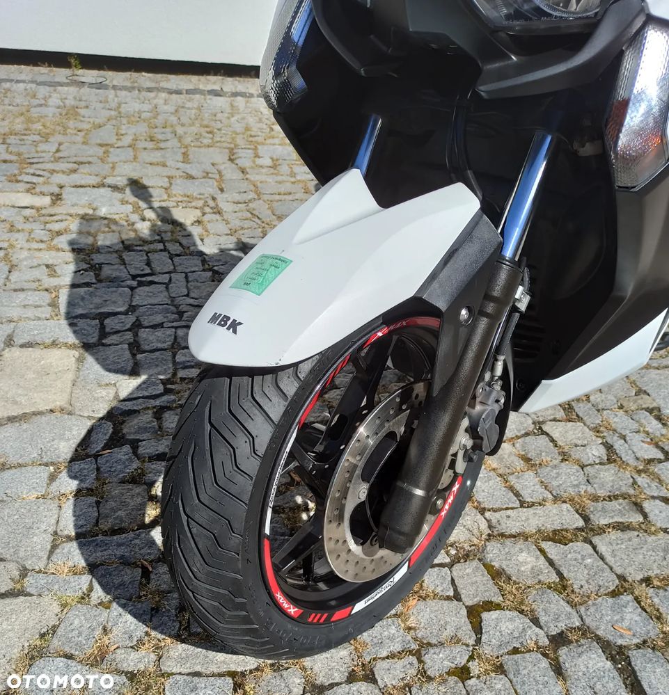 Yamaha X-max - 7