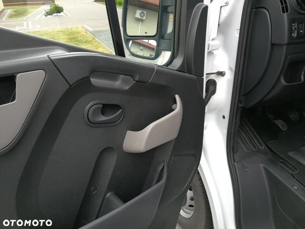 Renault Master - 16