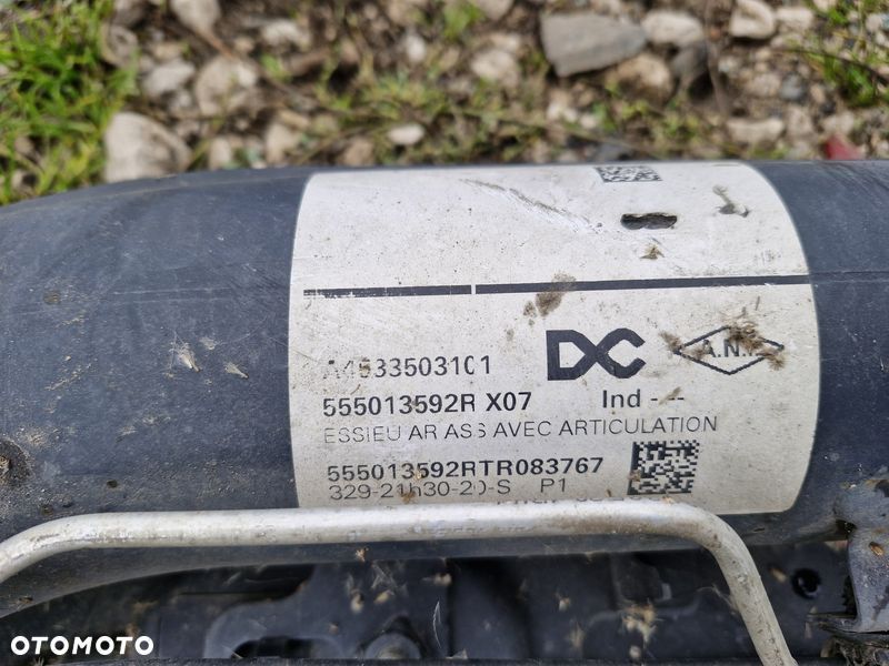 RENAULT TWINGO III 3 0.9 B BELKA ZAWIESZENIA TYŁ OŚ TYLNA 555013592R - 5