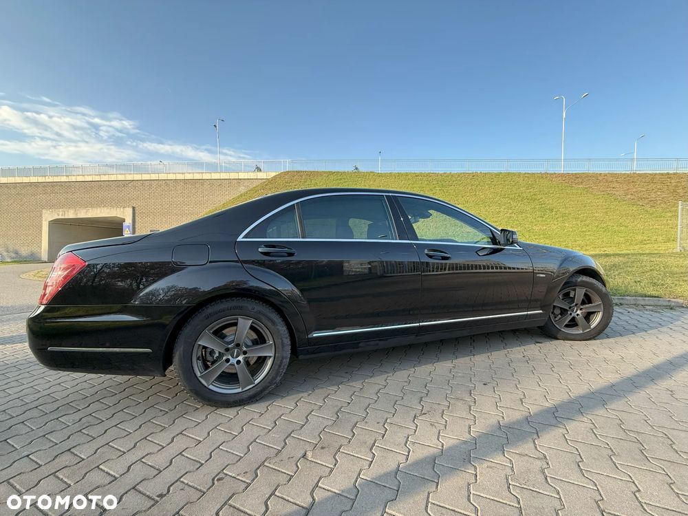 Mercedes-Benz Klasa S 350 CDI 4-Matic BlueEff - 3