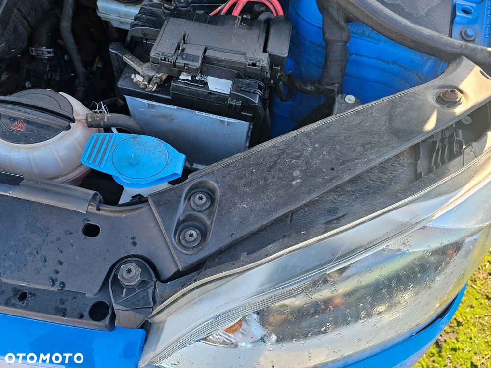 Volkswagen up! club - 18